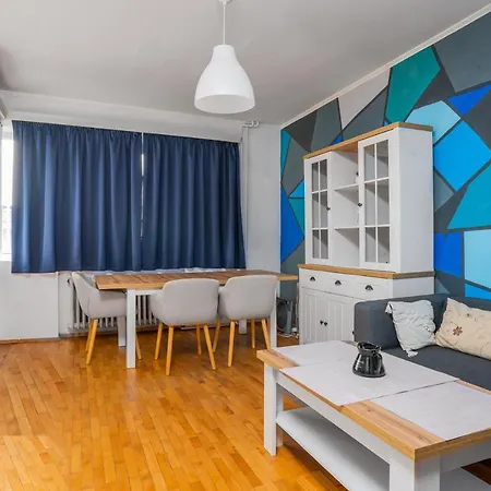 The Blue Art Spot In Prime Center By Flat Mаnager Sofía