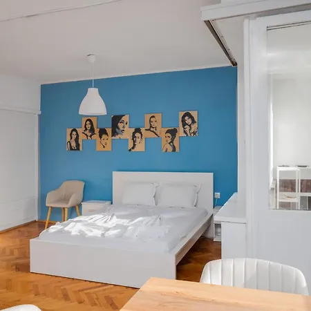 Apartamento The Blue Art Spot In Prime Center By Flat Mаnager *